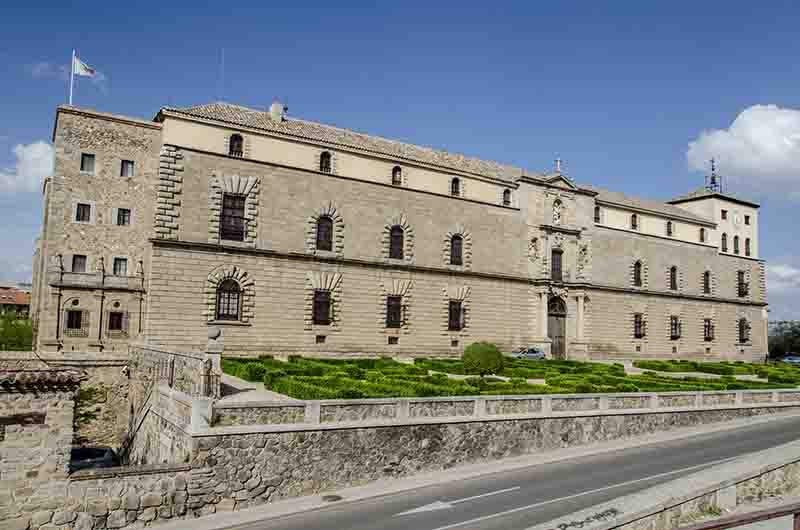 Toledo 035 - hospital de Tavera y museo duque de Lerma.jpg